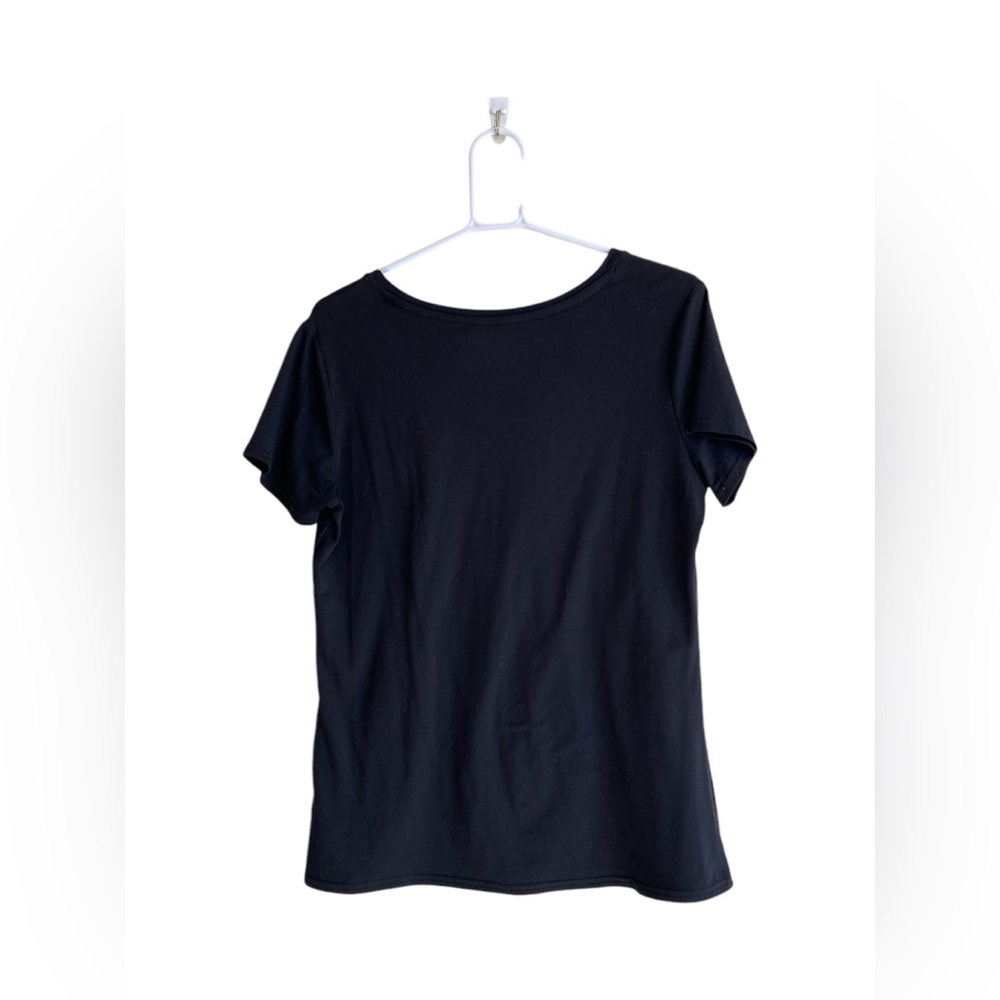 Amazon Essentials V-Neck Top - Picture 2 of 3